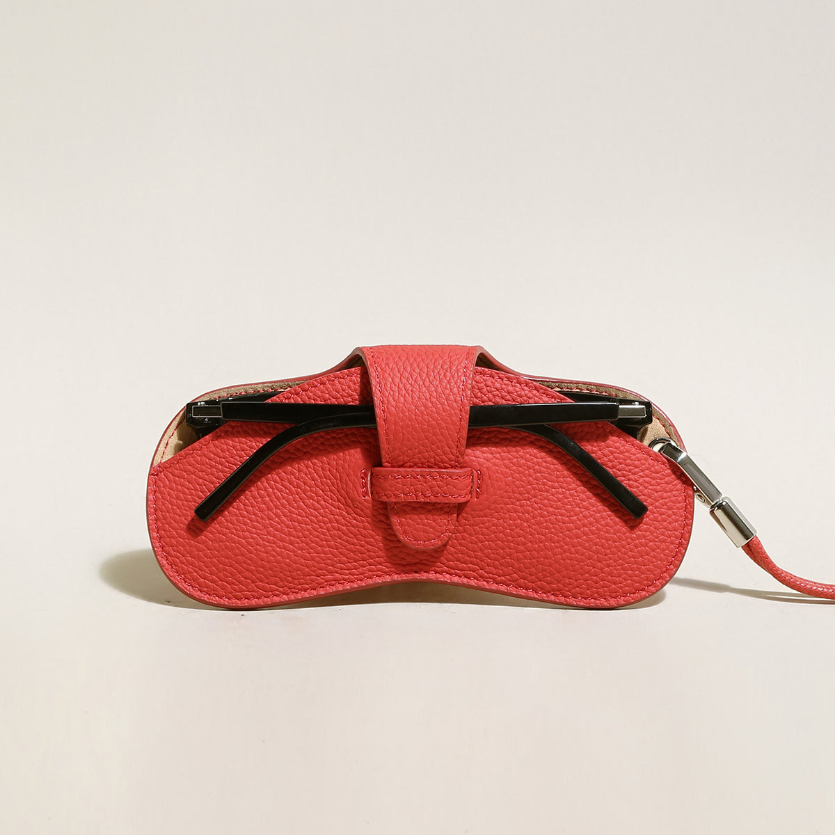 leather-crafted-sunglasses-wrist-pouch_red_1.jpg
