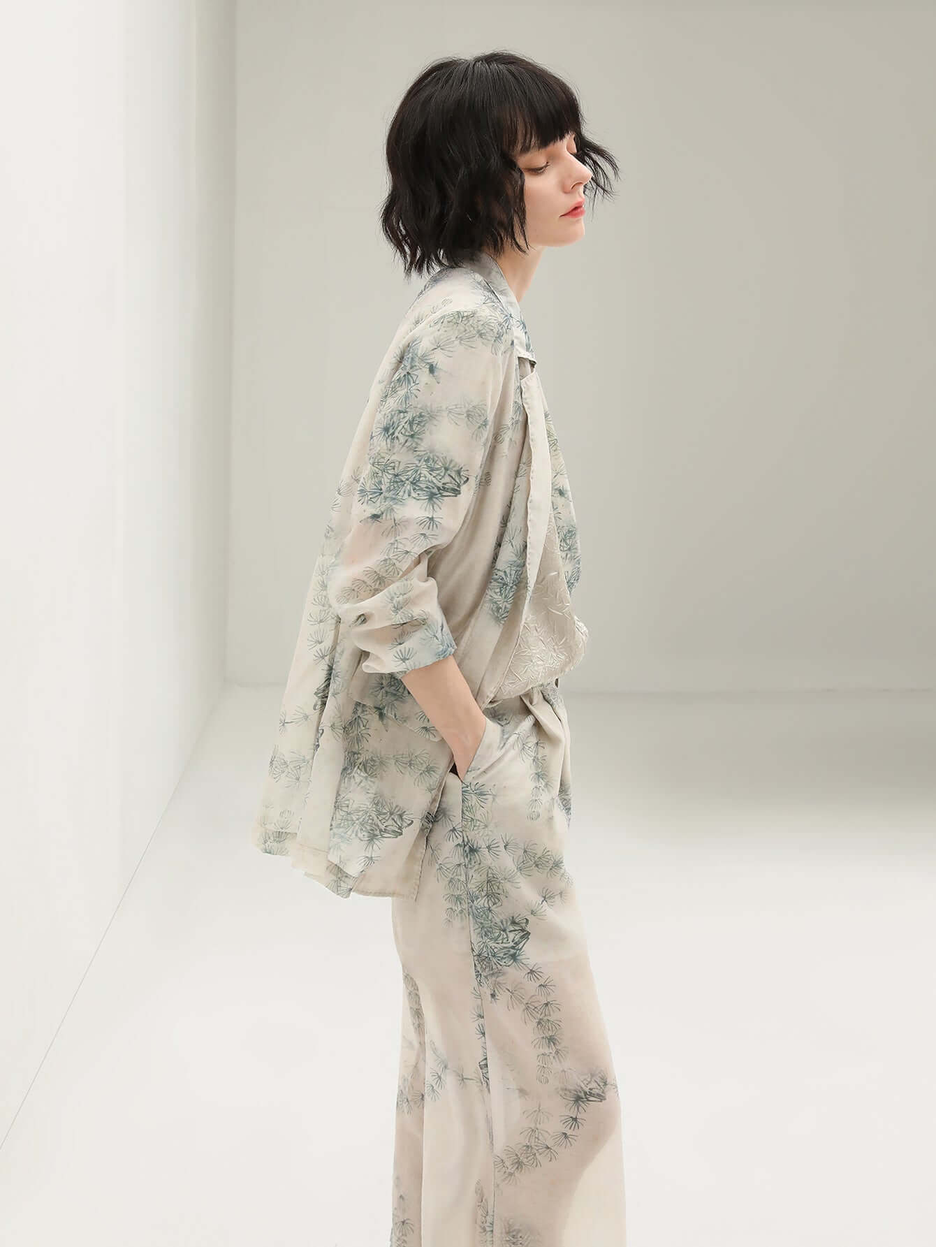 lightweight green straight leg pants all green 3