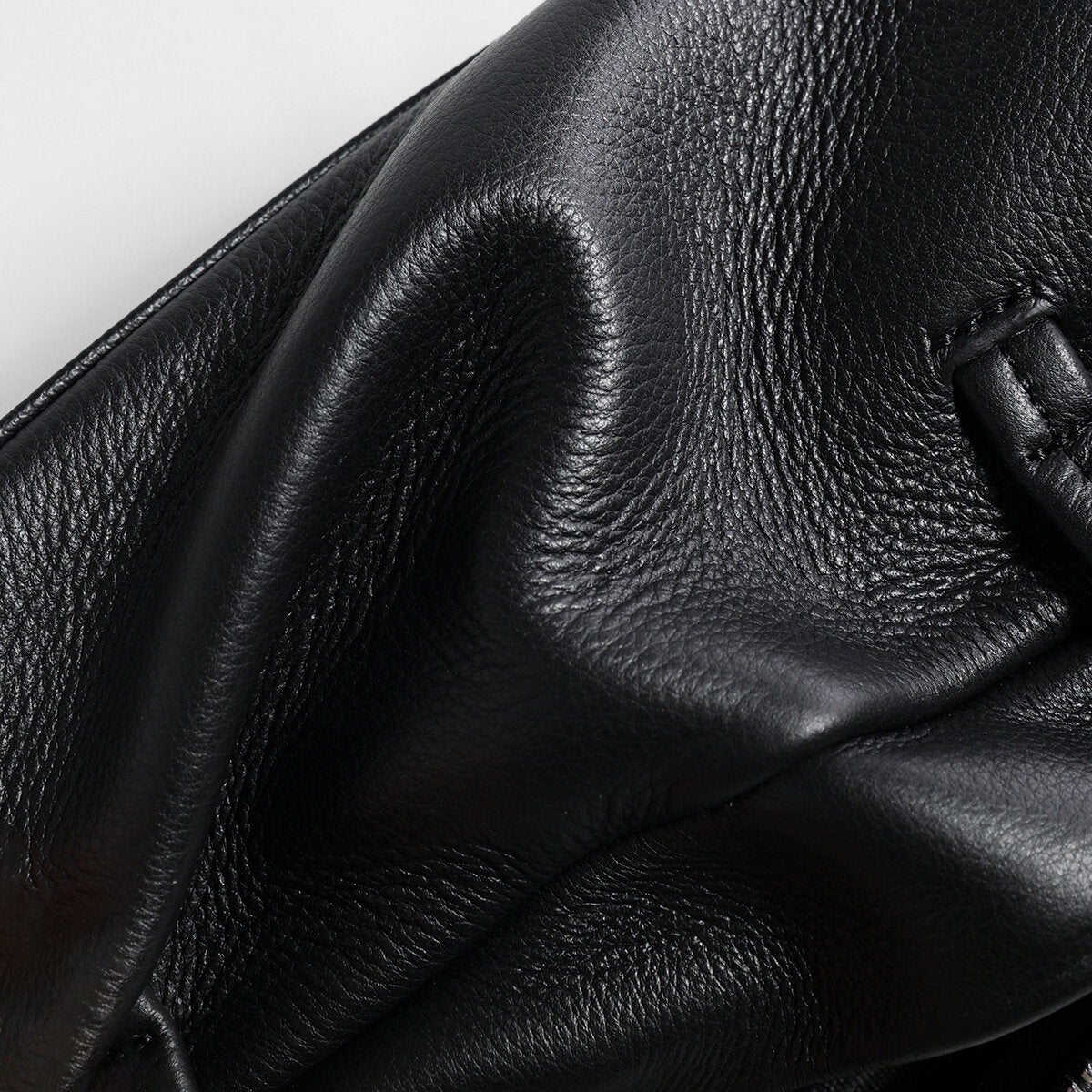 Litchi-Grain Leather Baguette Bag – Structured Cylinder Shoulder Bag with Dual Carry Straps