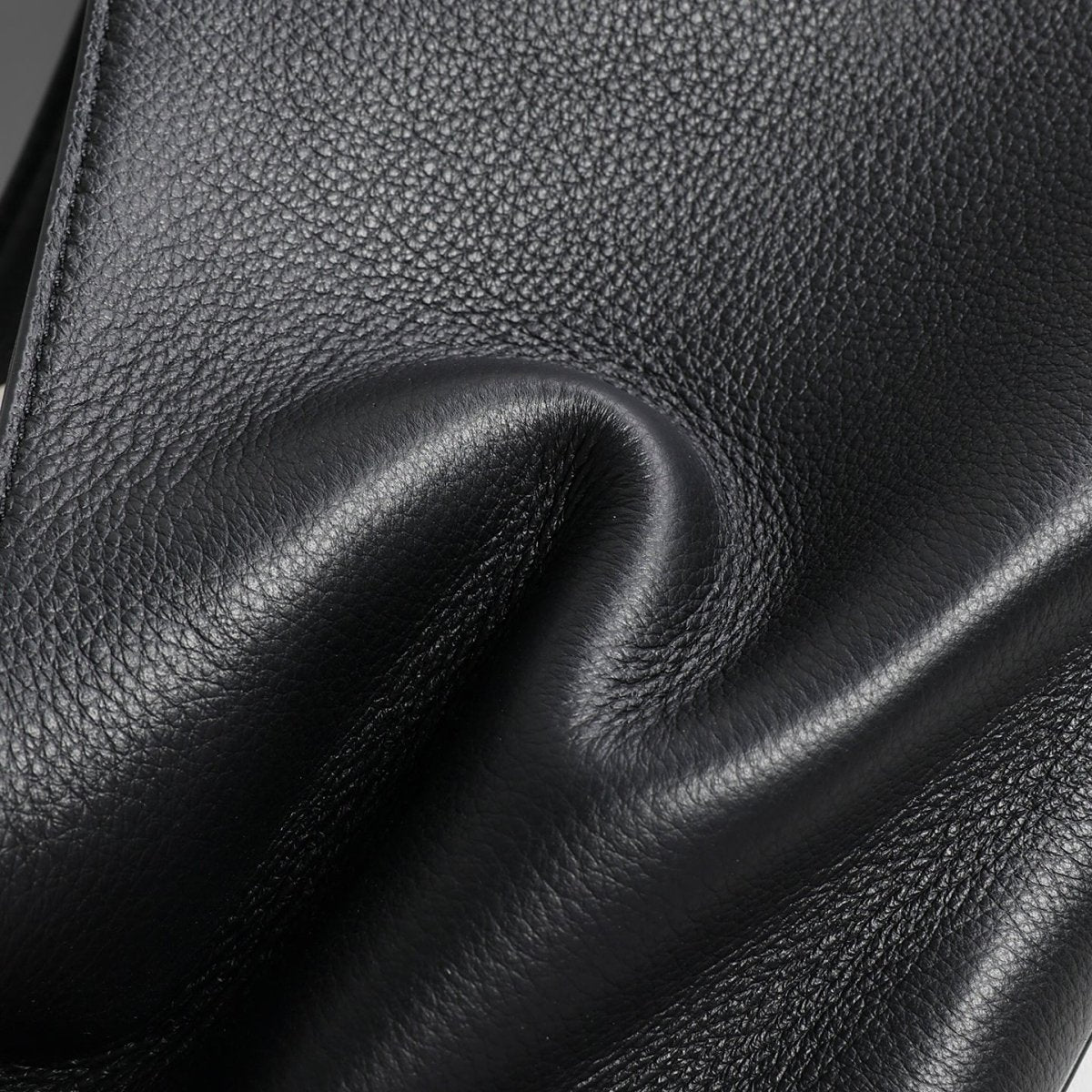 Leather Underarm Bag – Litchi Grain Cowhide Shoulder Bag