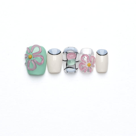 Little Flower Macaron Press-On Nails