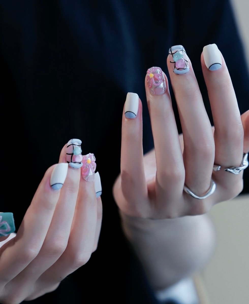 Little Flower Macaron Press-On Nails