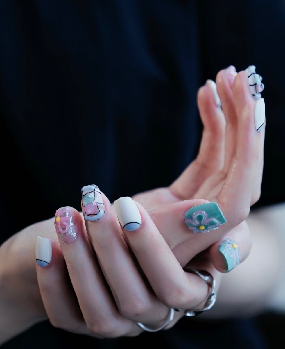 Little Flower Macaron Press-On Nails