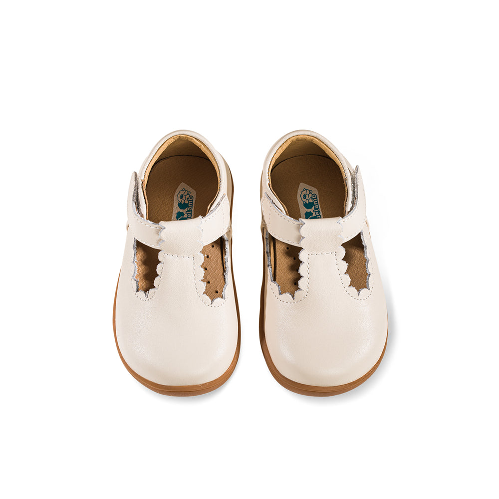 little-princess-pre-walker-t-bar-shoes_all_cream_4.jpg