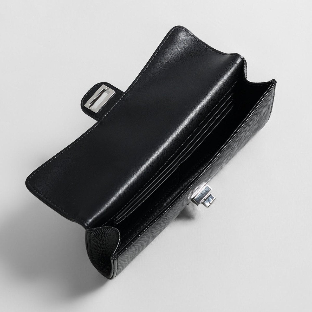 Lizard Embossed Leather Baguette Bag – Black Chain Shoulder Bag