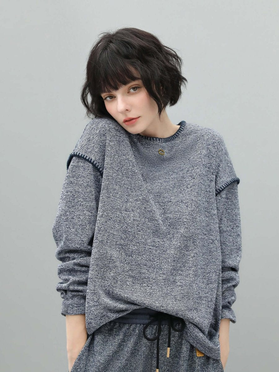 long sleeve tee with contrast stitching all grey 1