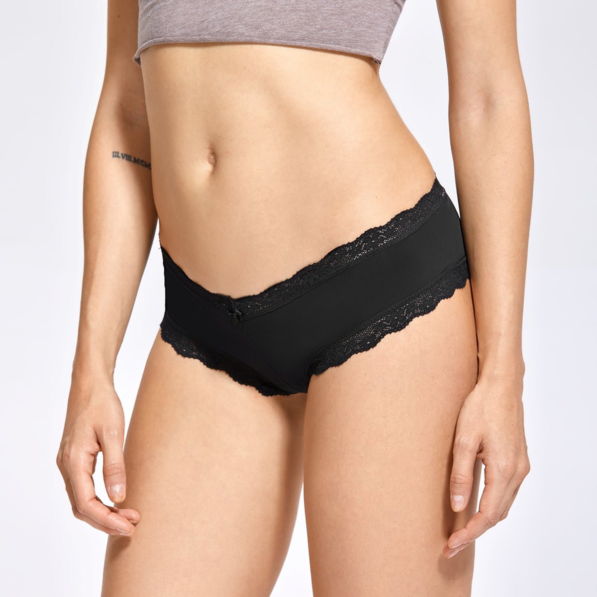 Low - Rise Lace Back Strap Detail Panty