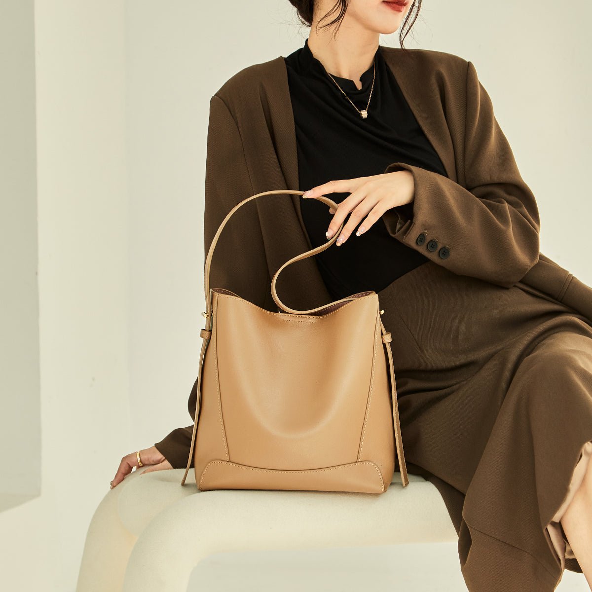 Luxe Genuine Leather Bucket Tote Shoulder Bag