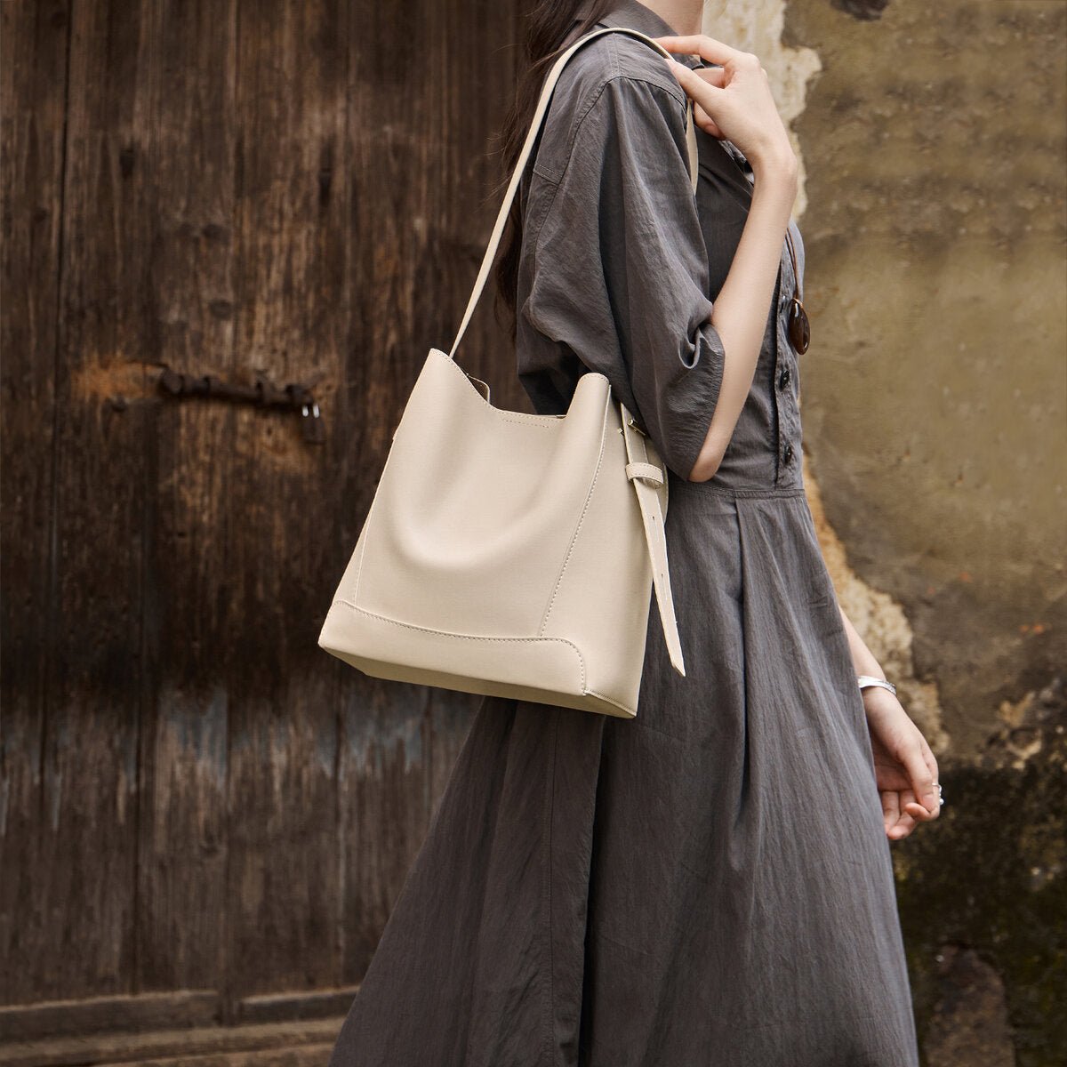 Luxe Genuine Leather Bucket Tote Shoulder Bag