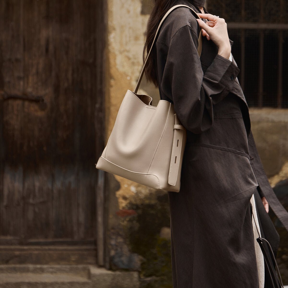 Luxe Genuine Leather Bucket Tote Shoulder Bag