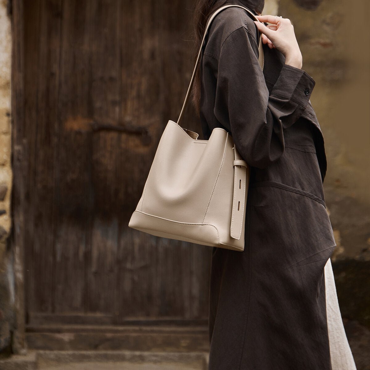 Luxe Genuine Leather Bucket Tote Shoulder Bag