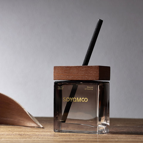 Matsuno Essence Wilderness Square Glass Reed Diffuser – 150ml