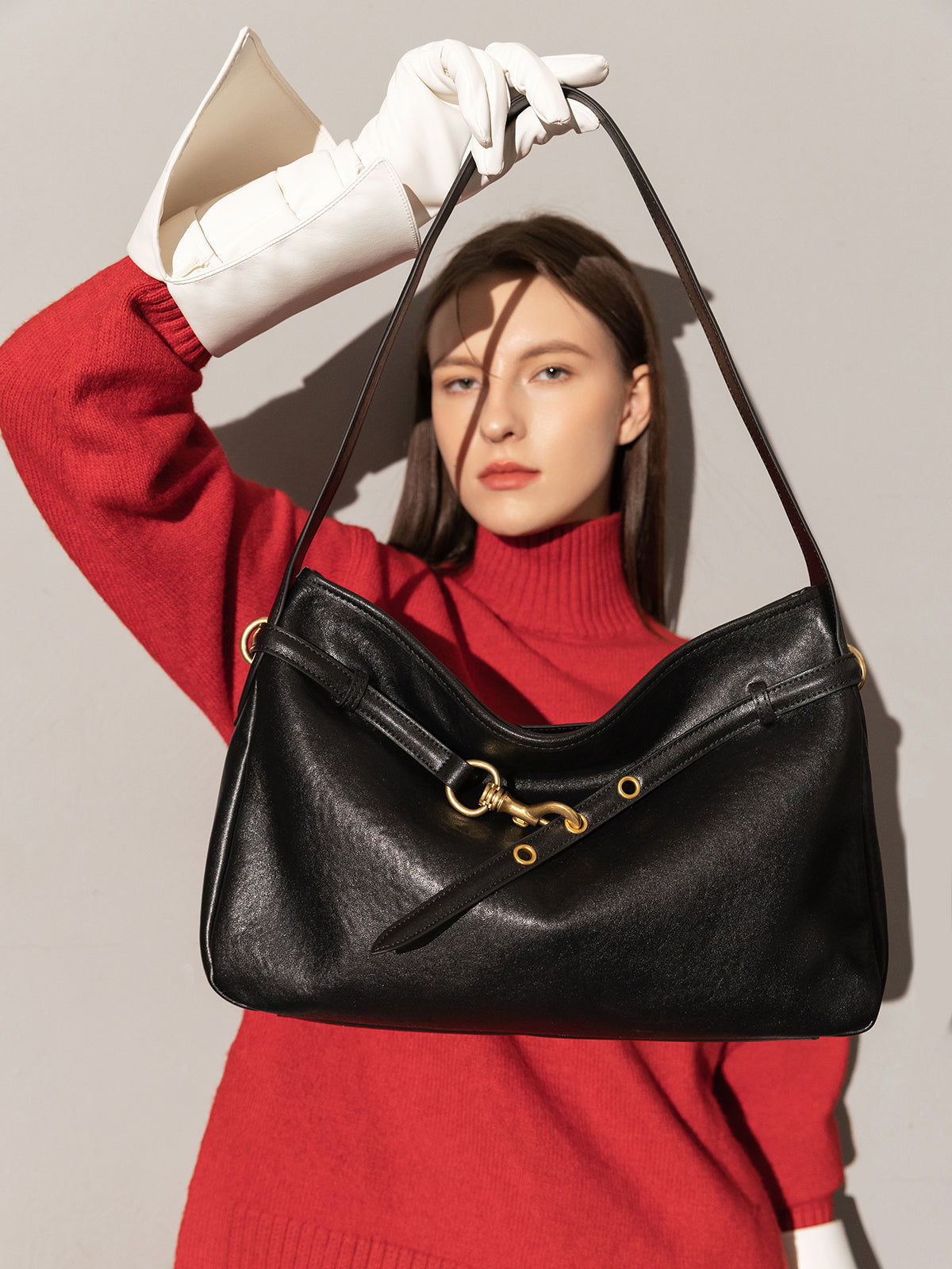 medium slouchy leather shoulder bag black 7.JPG