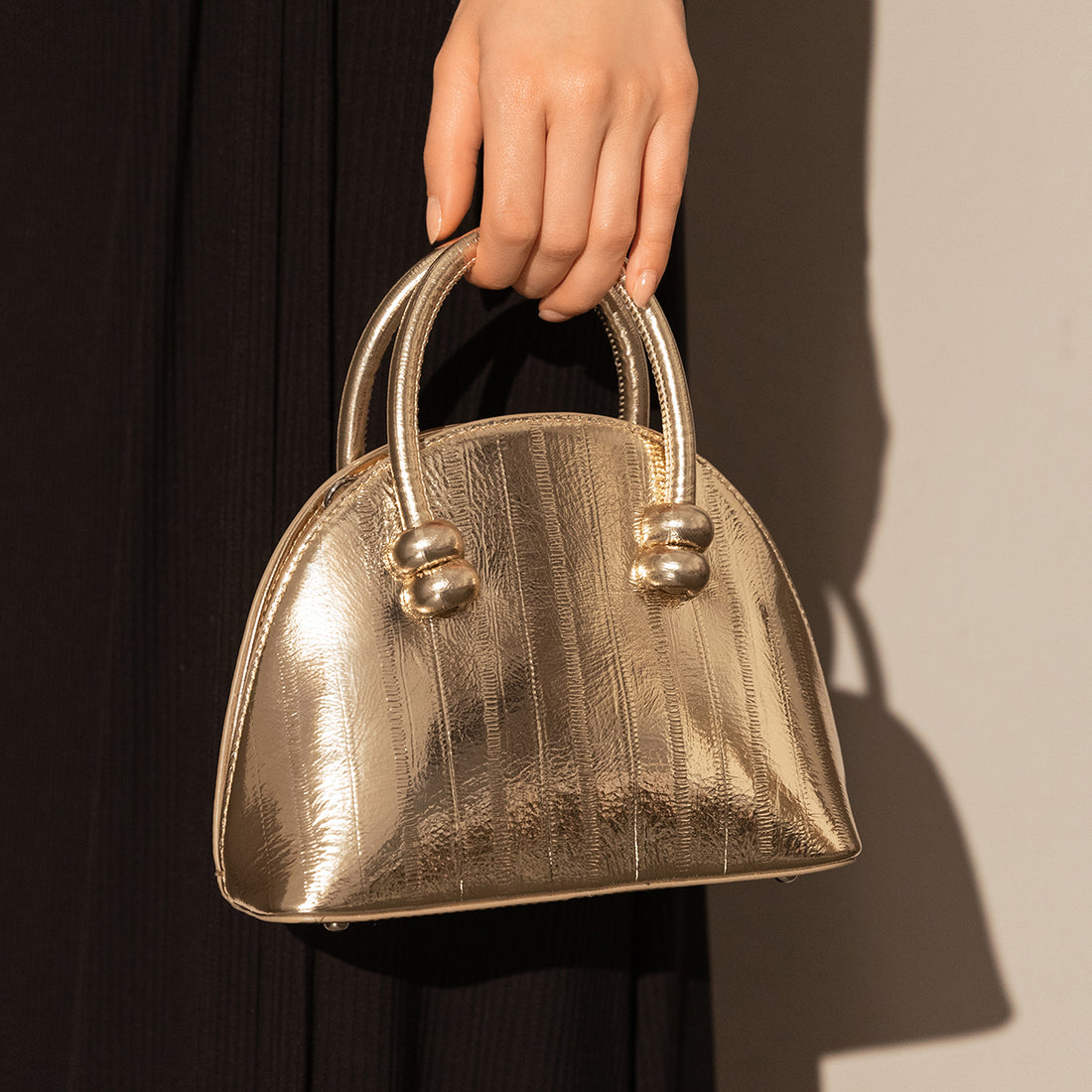 metallic-dome-bag_gold_1.jpg