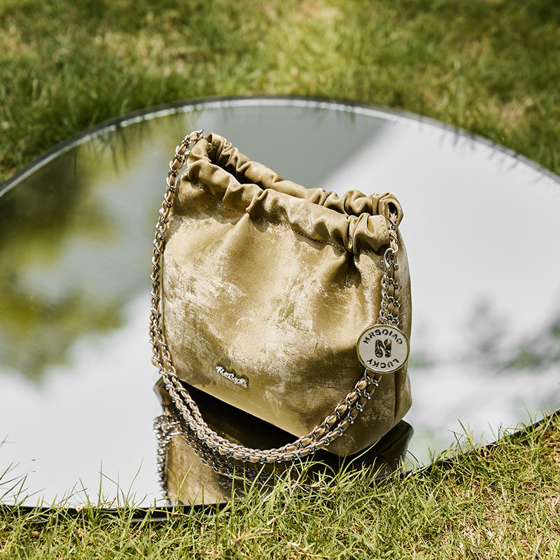 metallic leather pleated chain strap bag olive 3