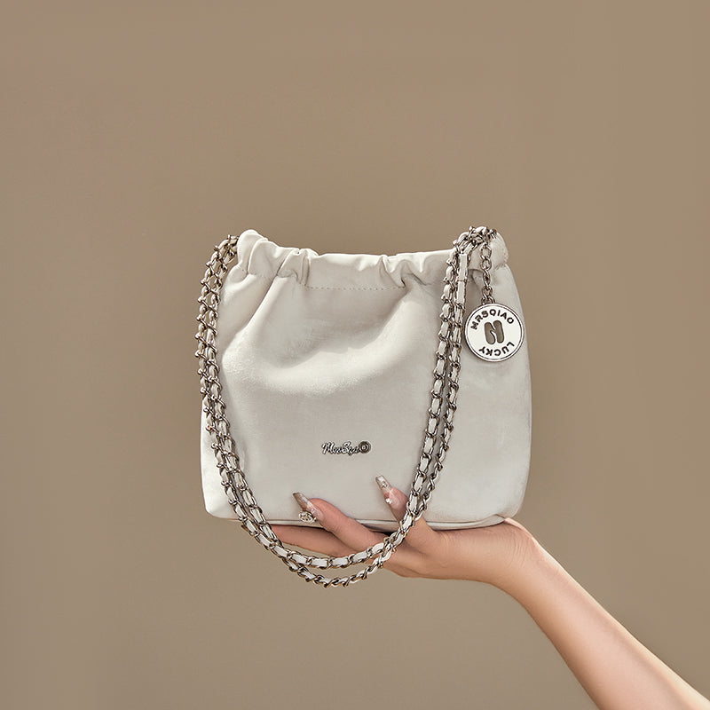metallic-leather-pleated-chain-strap-bag_white_6.jpg