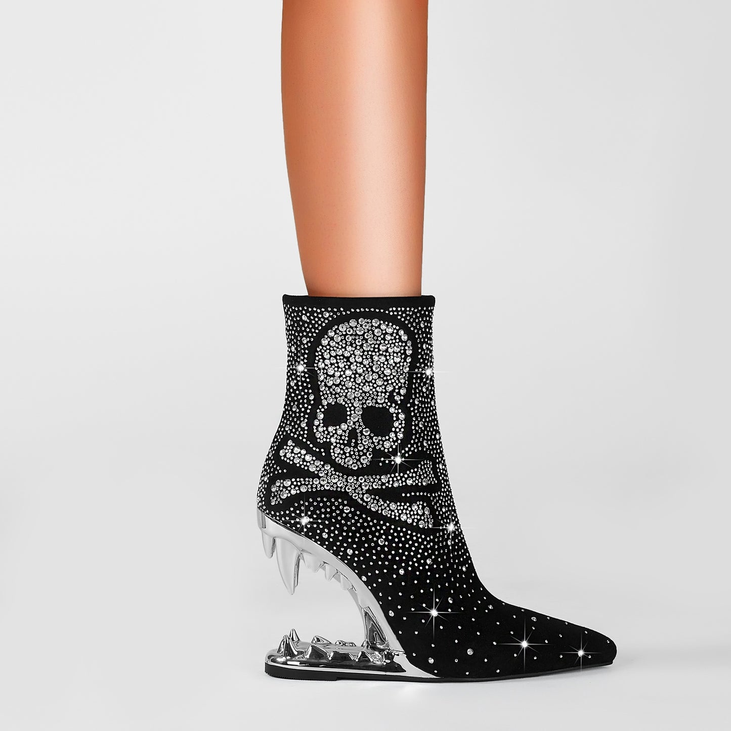 metallic-skull-and-bones-bite-heel-black-ankle-boots_all_silver_9.jpg