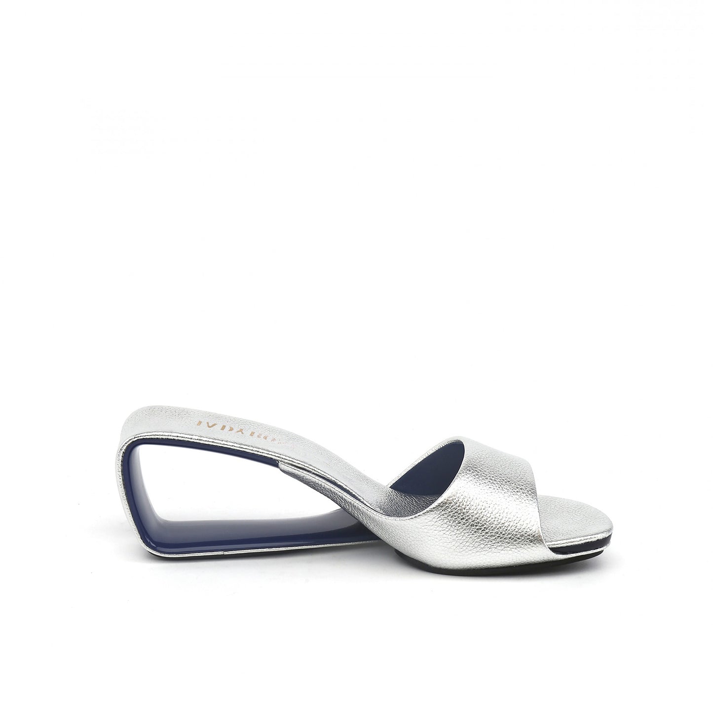 mid-heel-wedge-sandals_all_silver_3.jpg