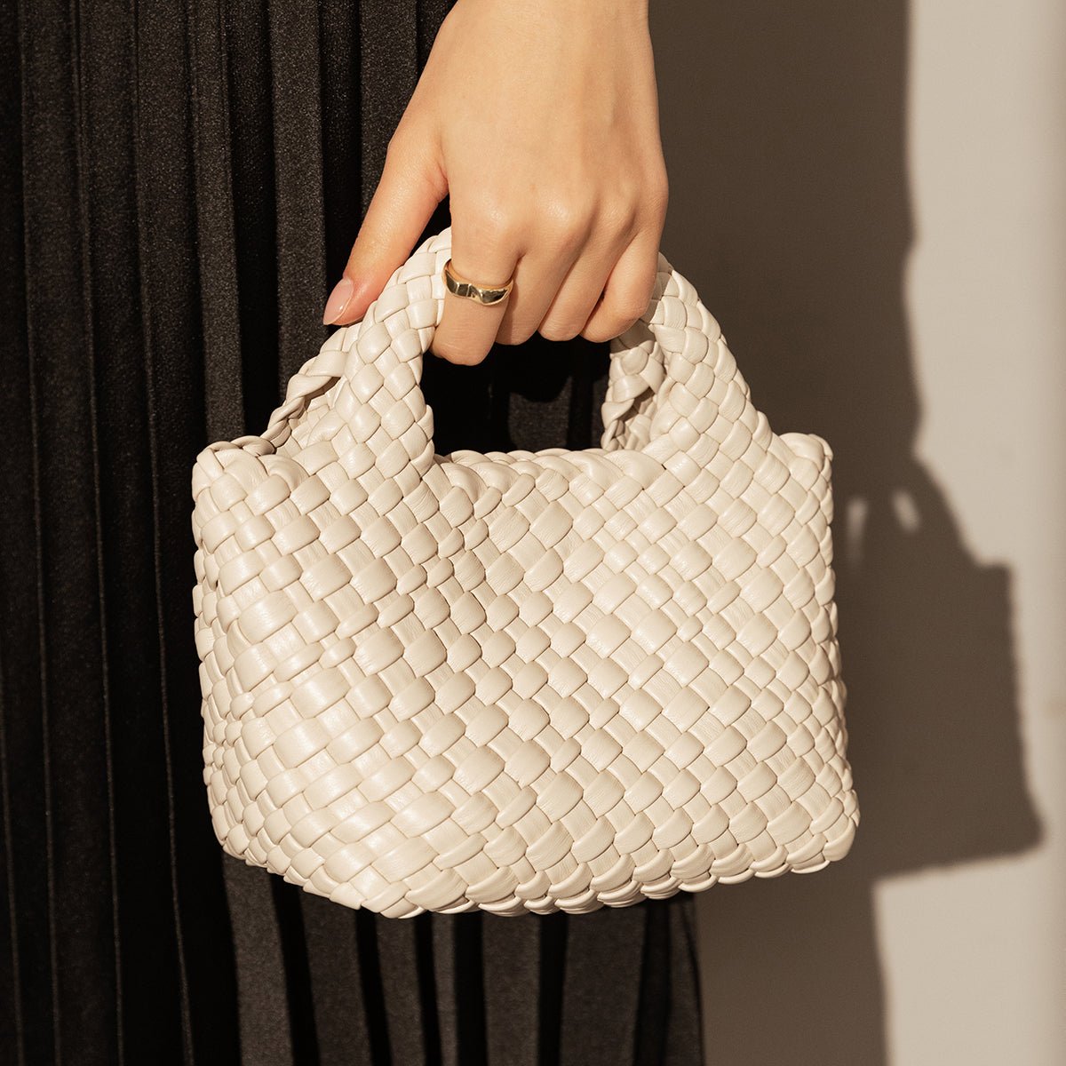 Mini Woven Top Handle Bag – Handcrafted Intrecciato Leather Cube Bag with Detachable Pouch