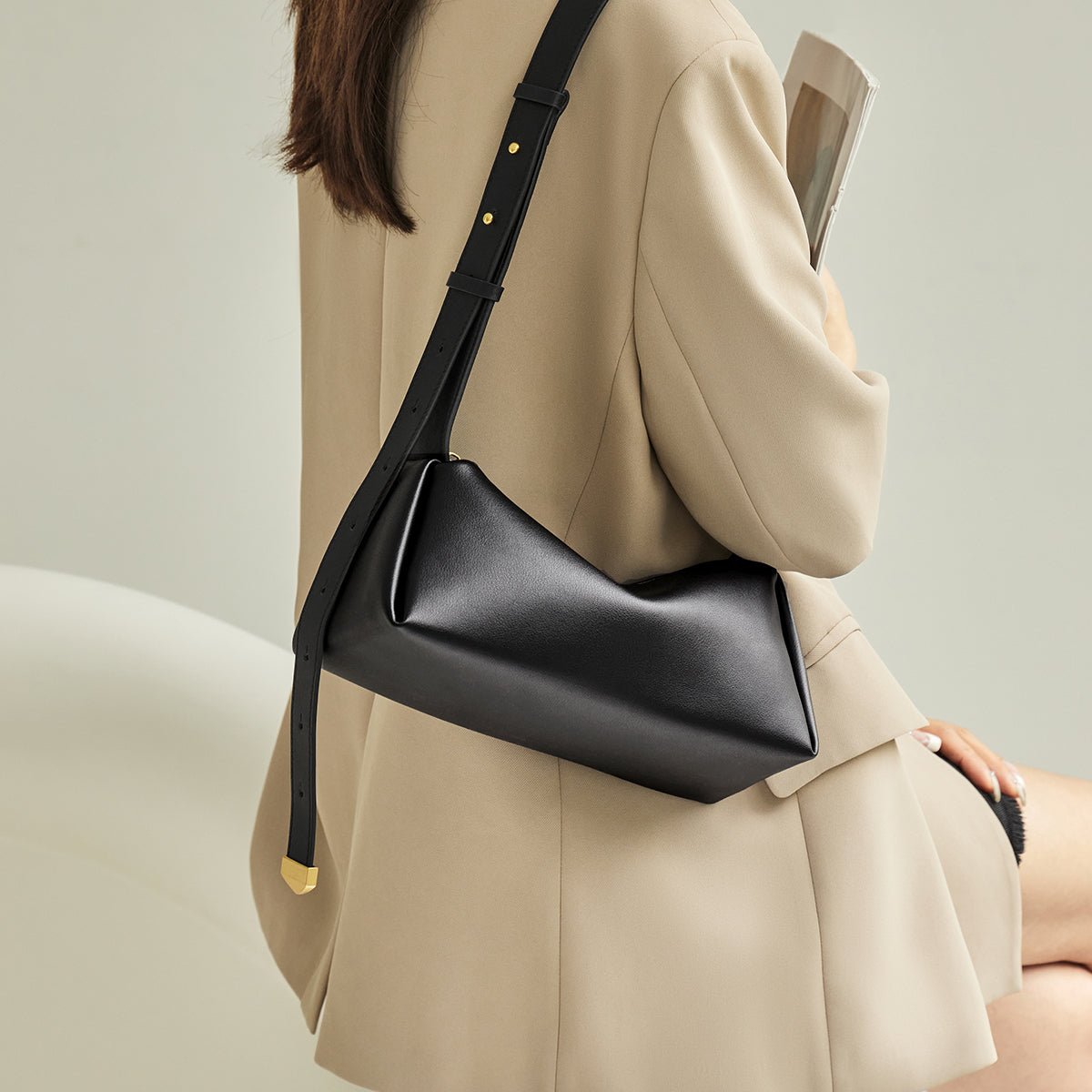 Minimalist Leather Baguette Shoulder Bag