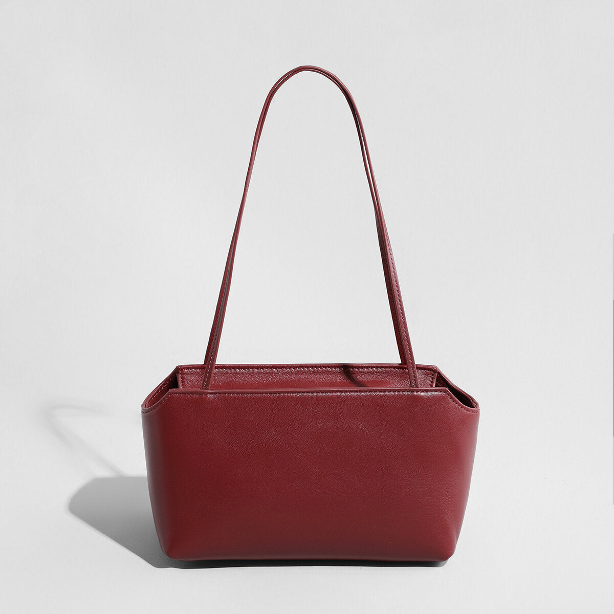 Minimalist Structured Leather Underarm Shoulder Bag – Classic Everyday Tote