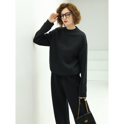 minimalistic-long-sleeved-sweater_all_black_1.jpg