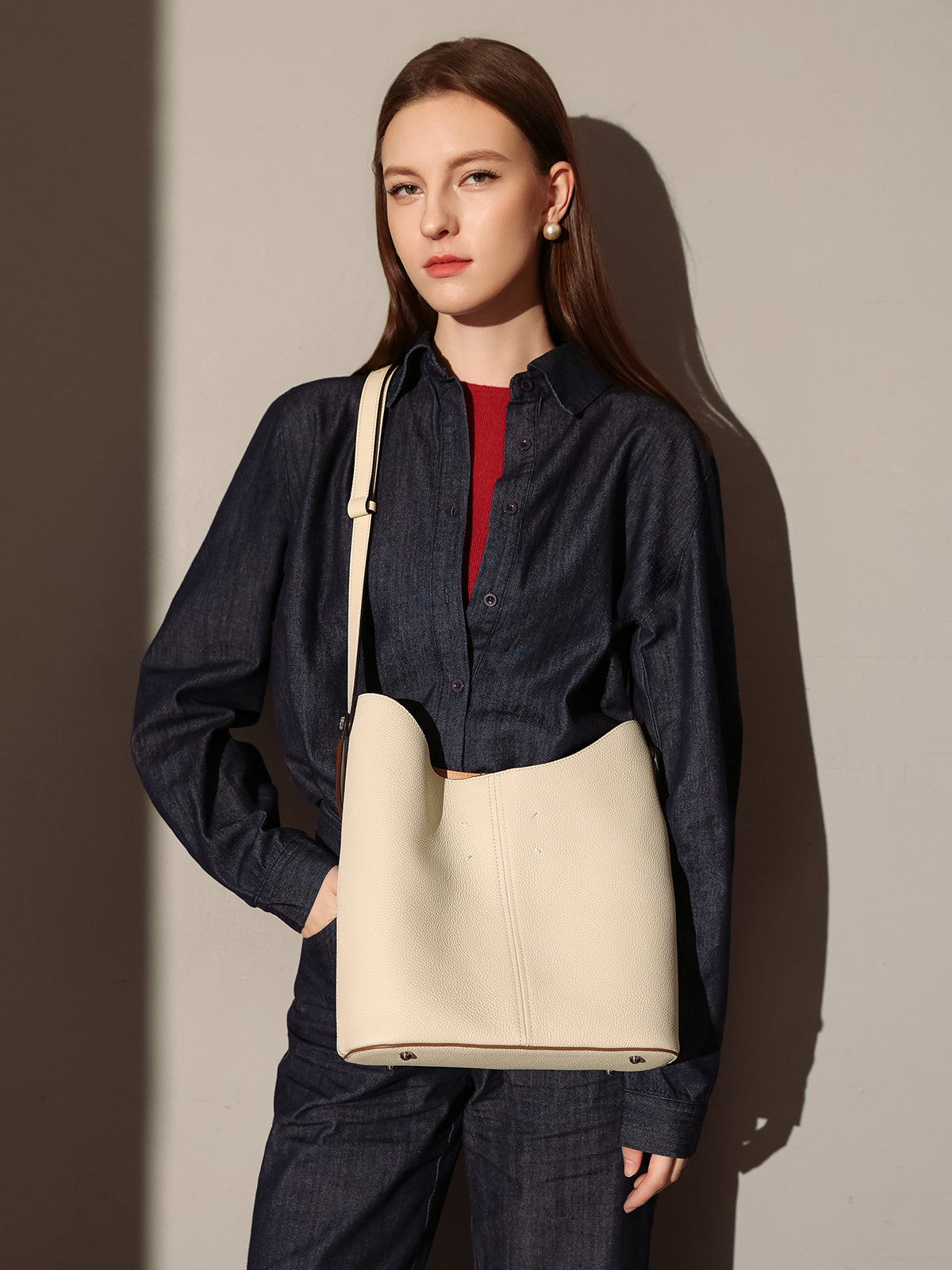 minimalistic spring hobo bucket bag white 7