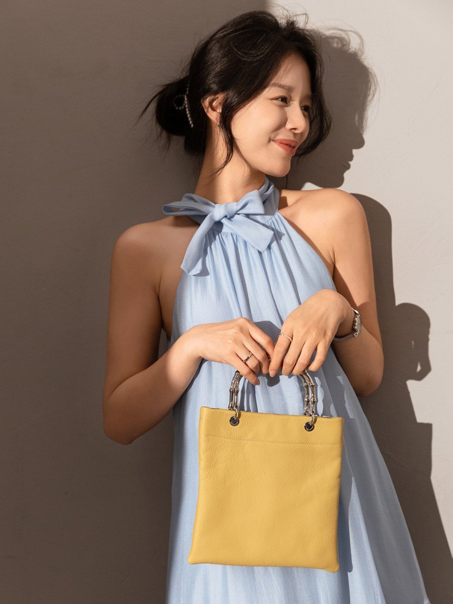 Minimalistic Square Structured Top Handle Bag - 0cm