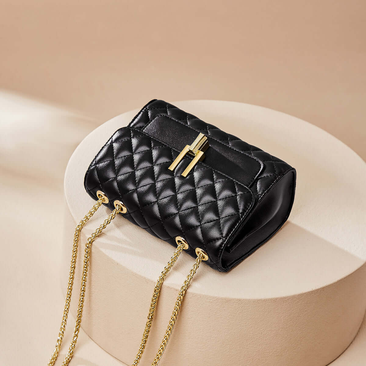 miranda timeless quilted shoulder bag black 3