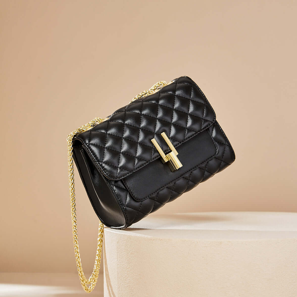miranda timeless quilted shoulder bag black 5