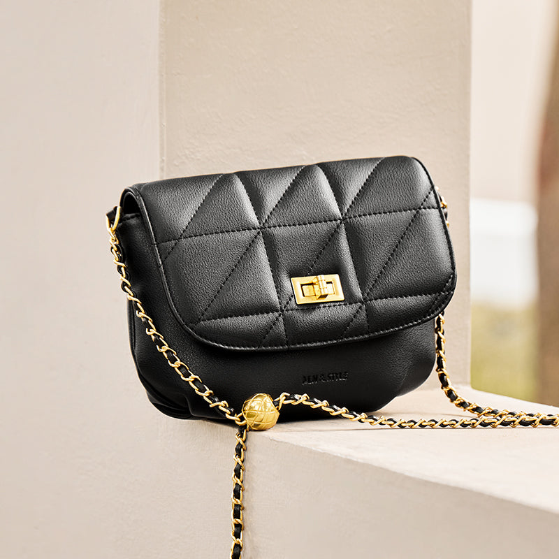 monaco trendy triangle quilted leather chain bag black 2