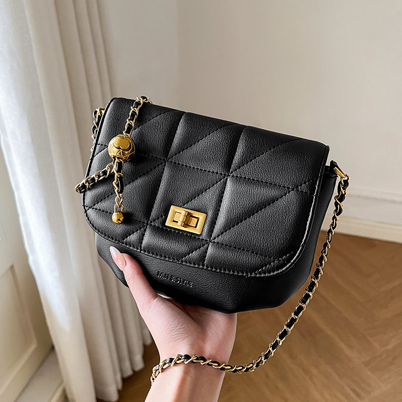 monaco trendy triangle quilted leather chain bag black 6