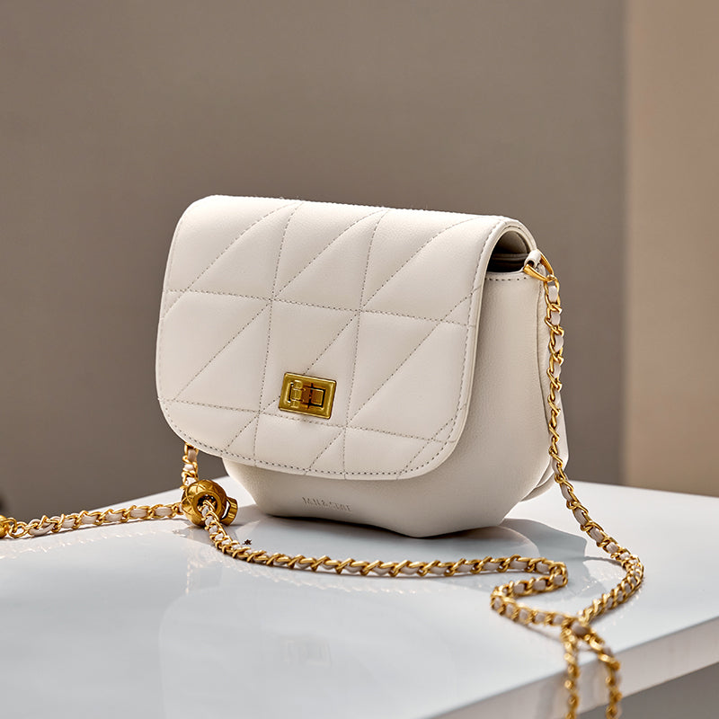 monaco-trendy-triangle-quilted-leather-chain-bag_white_6.jpg