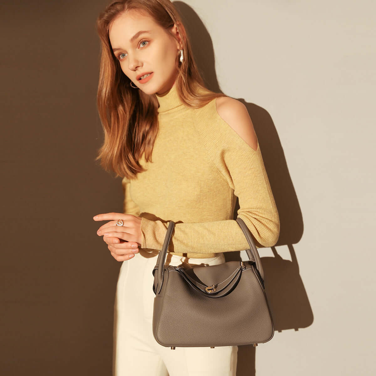 monte convertible shoulder bag all taupe 2