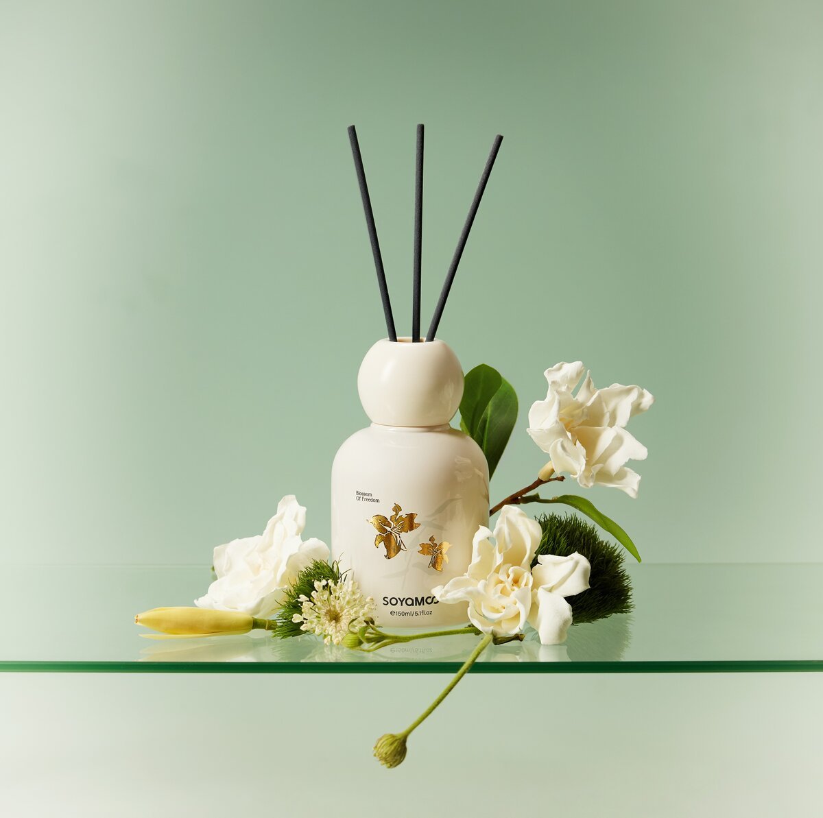 Moonlit Gardenia Sculpted Round Shoulder Reed Diffuser – 150ml