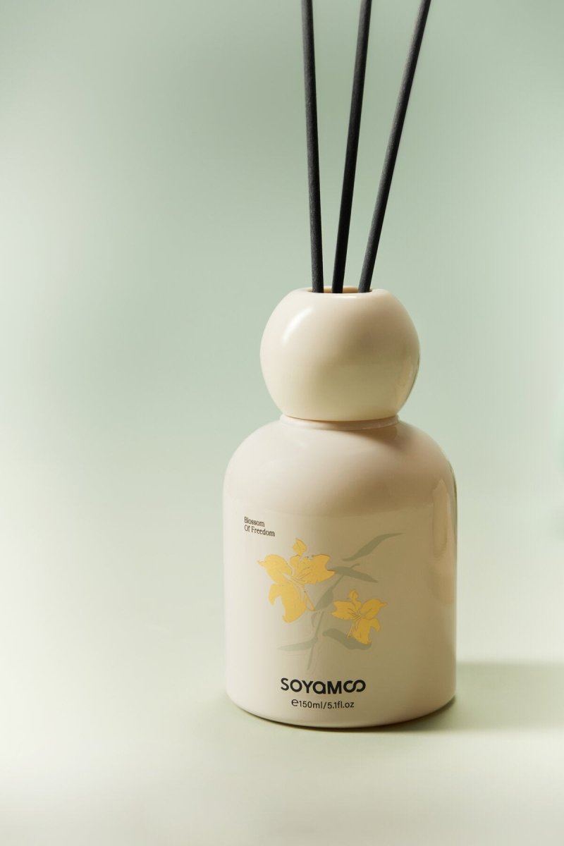 Moonlit Gardenia Sculpted Round Shoulder Reed Diffuser – 150ml