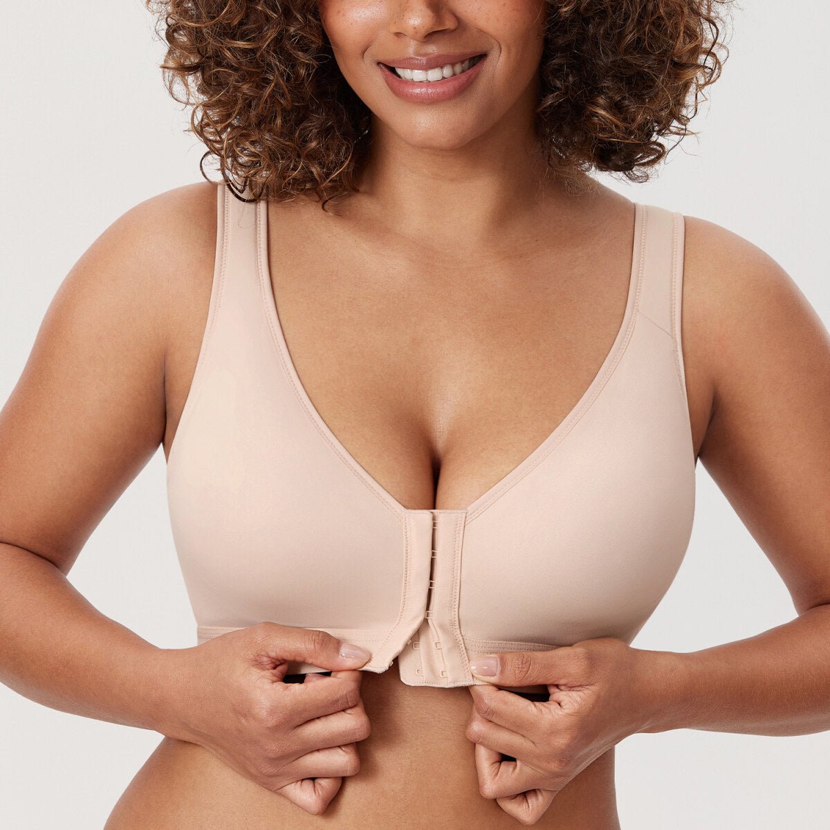Natrelax Front Closure Posture Support Wireless Full Coverage Bra