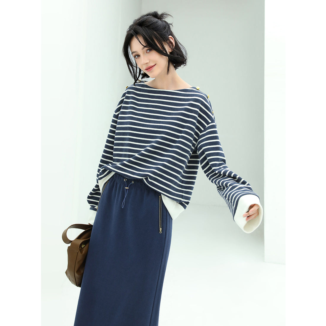 nautical-boat-neck-wide-sleeved-striped-sweater_all_stripe_2.jpg