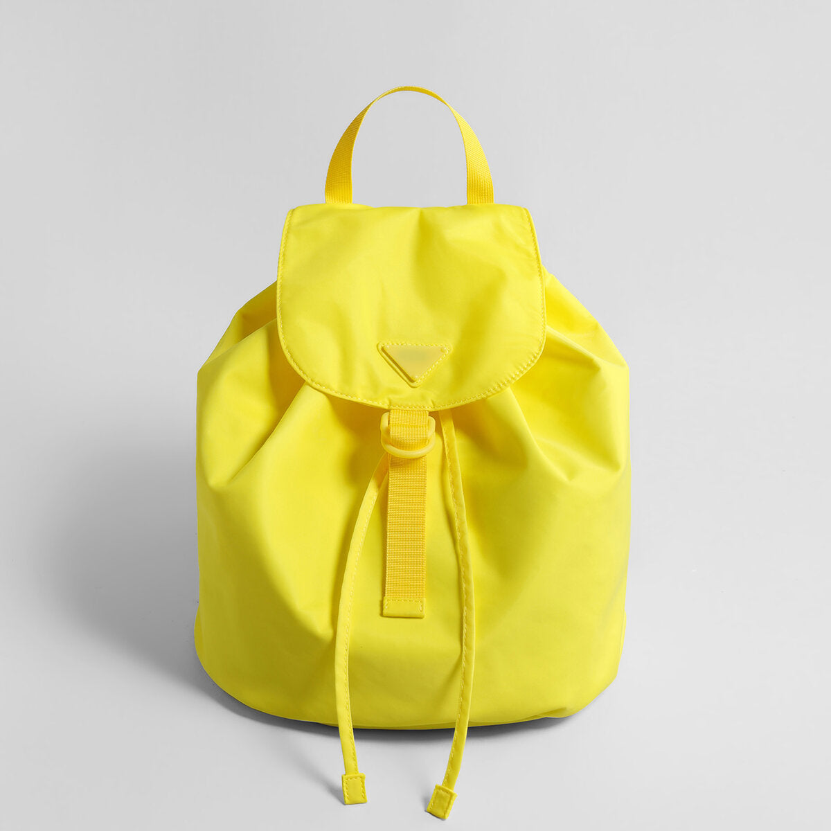 Nylon Drawstring Flap Backpack – Lightweight Bucket-Shaped Daypack with Webbing Straps
