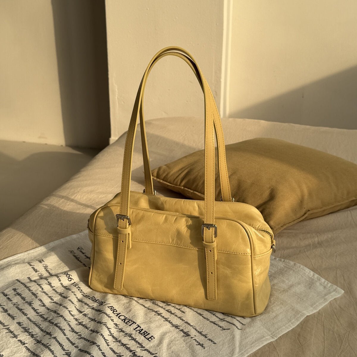 Oil-Wax Leather Boston Bowling Shoulder Bag – Vintage Boxy Toast Handbag