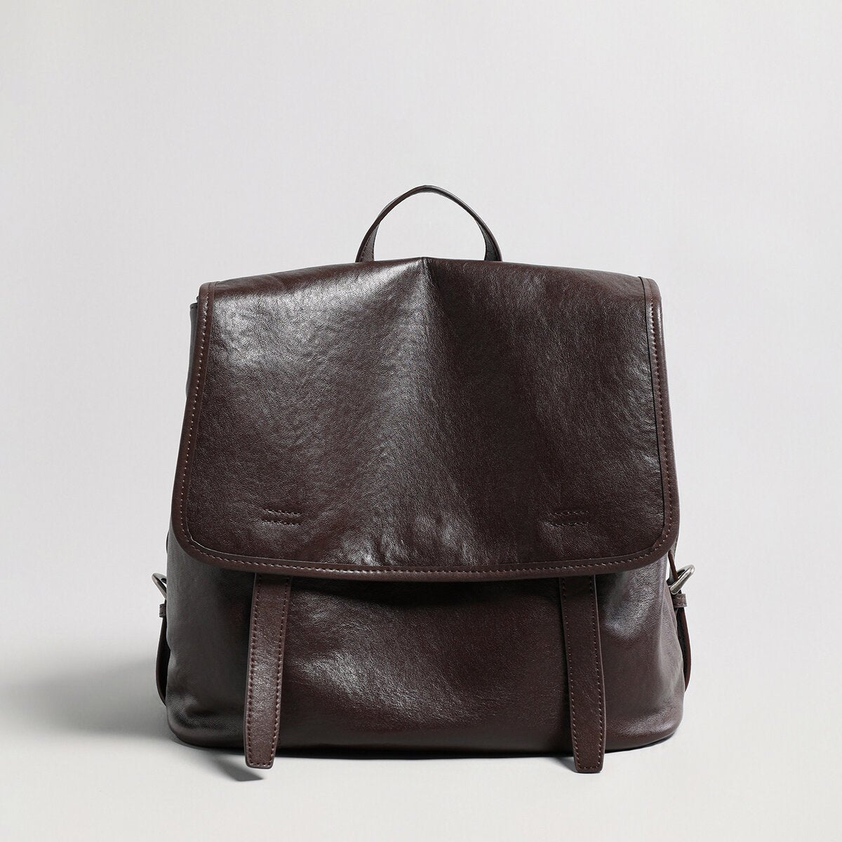 Oil-Wax Leather Flap Backpack – Vintage Minimalist Everyday Rucksack