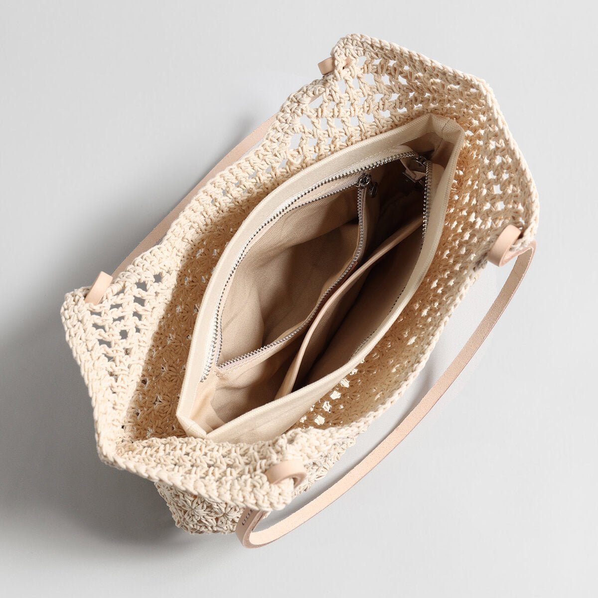 Open-Weave Crochet Tote Bag – Handcrafted Cotton Rope Shoulder Bag with Inner Zipper Pouch