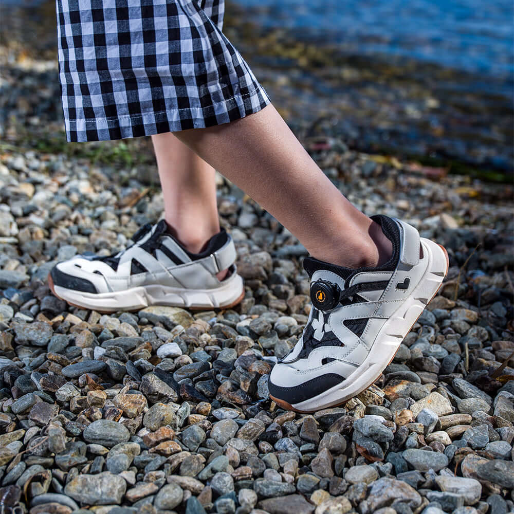 Outdoor Non - Slip Breathable Soft - Sole Walking Shoes - 0cm