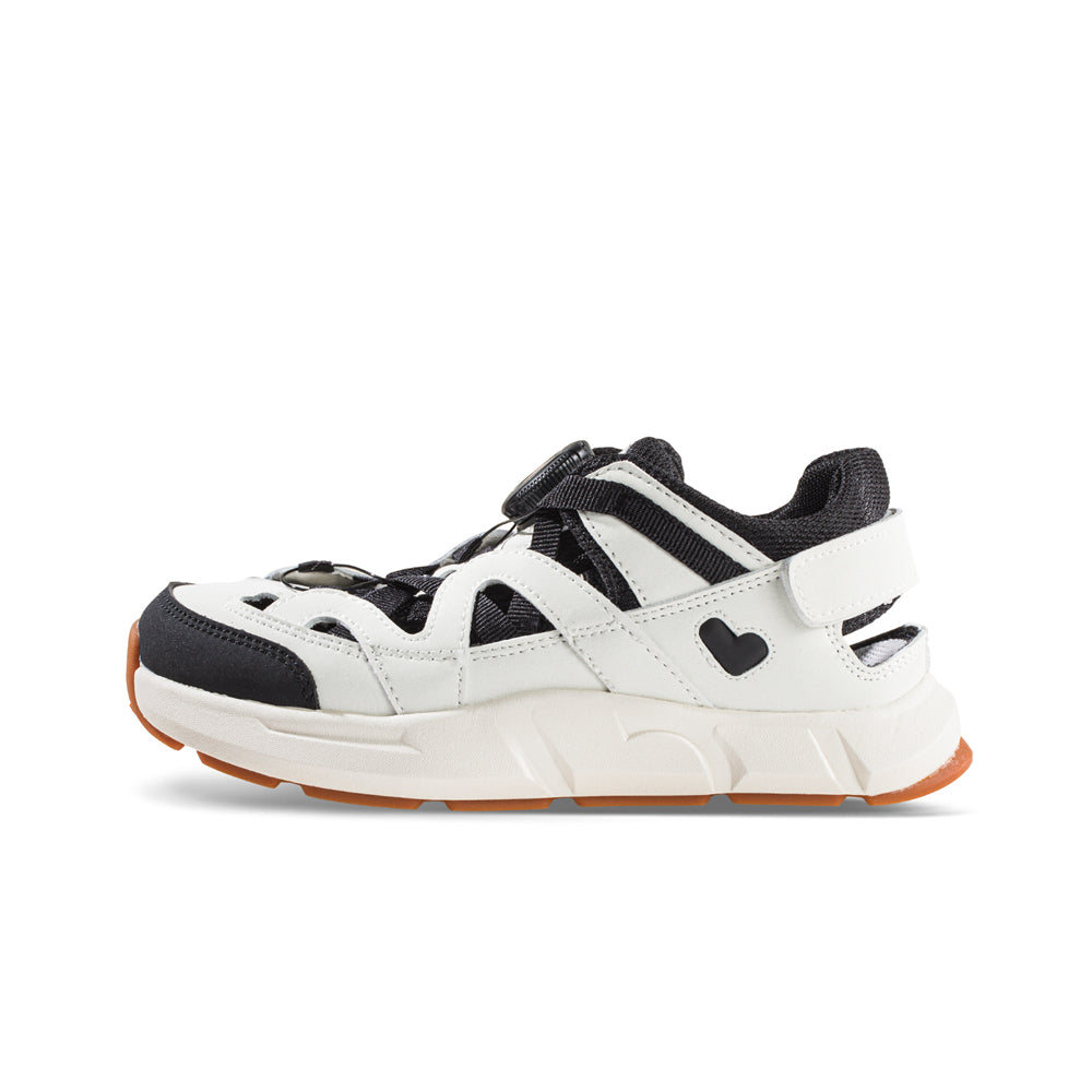 outdoor non slip breathable soft sole walking shoes all black 1