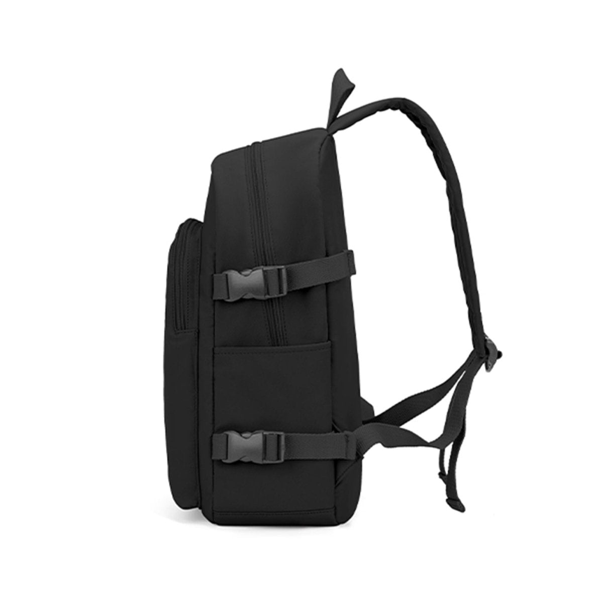 outdoor - portrait - backpack_black_3.jpg