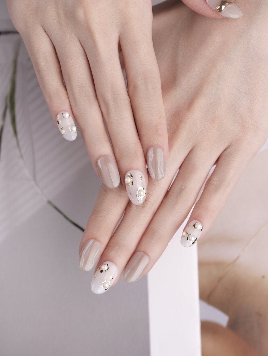 Pear Blossom Press-On Nails