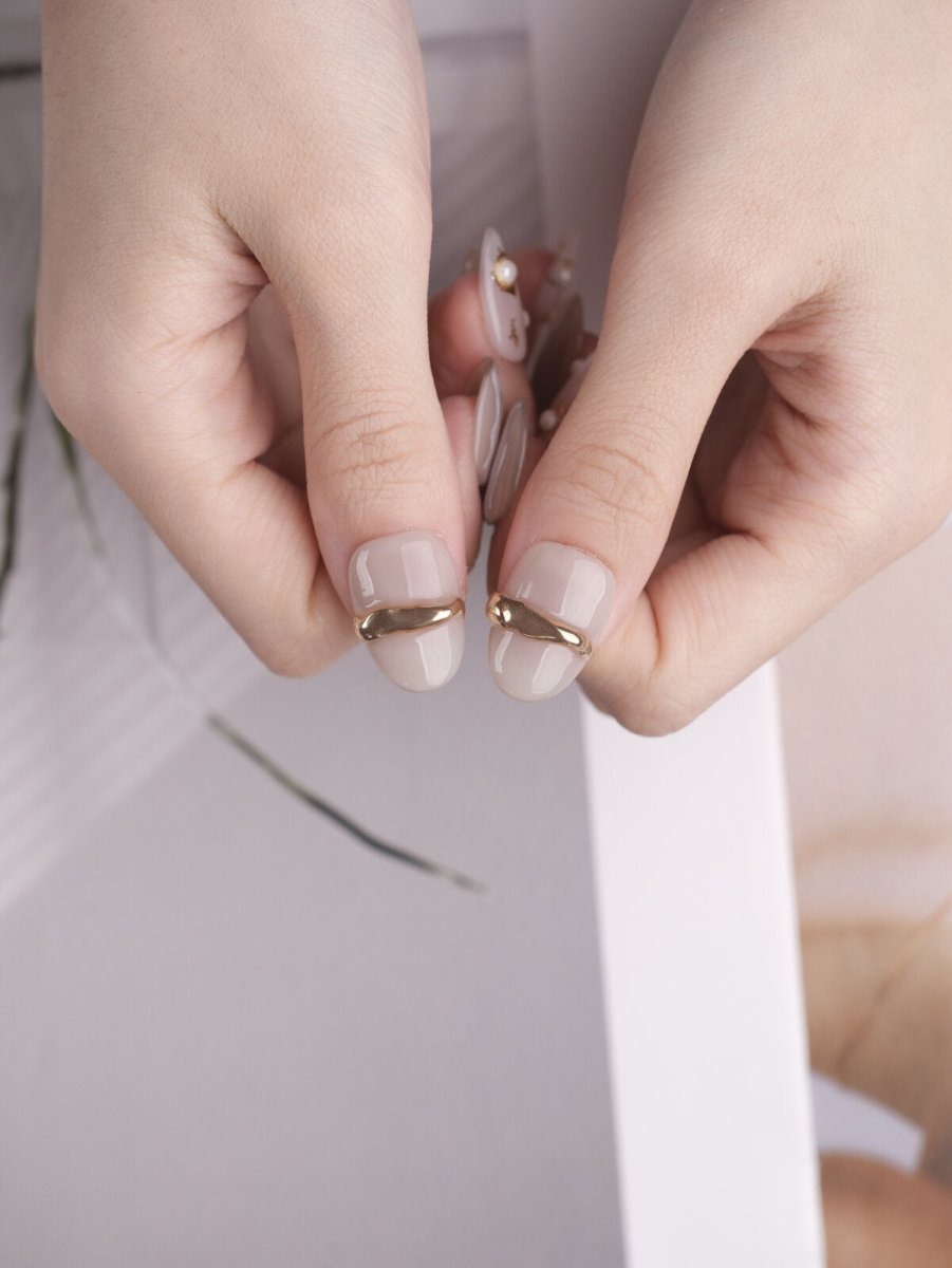 Pear Blossom Press-On Nails