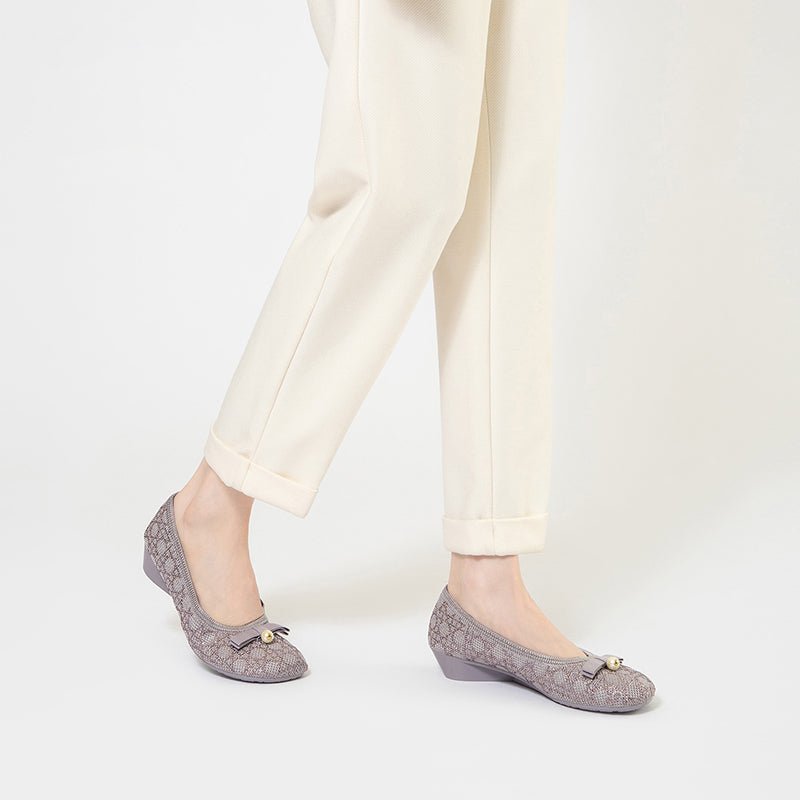 Pearl Bow Czech Crystal Knit Round Toe Wedge Pumps – French Sparkle Work Shoes