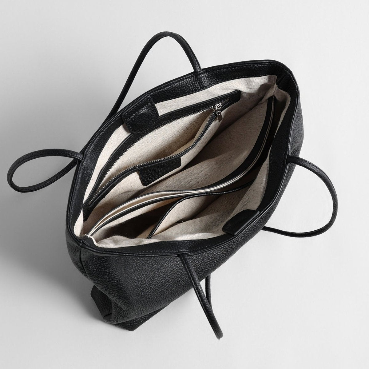 Pebbled Leather Tote Bag – Structured Cowhide Shoulder Bag