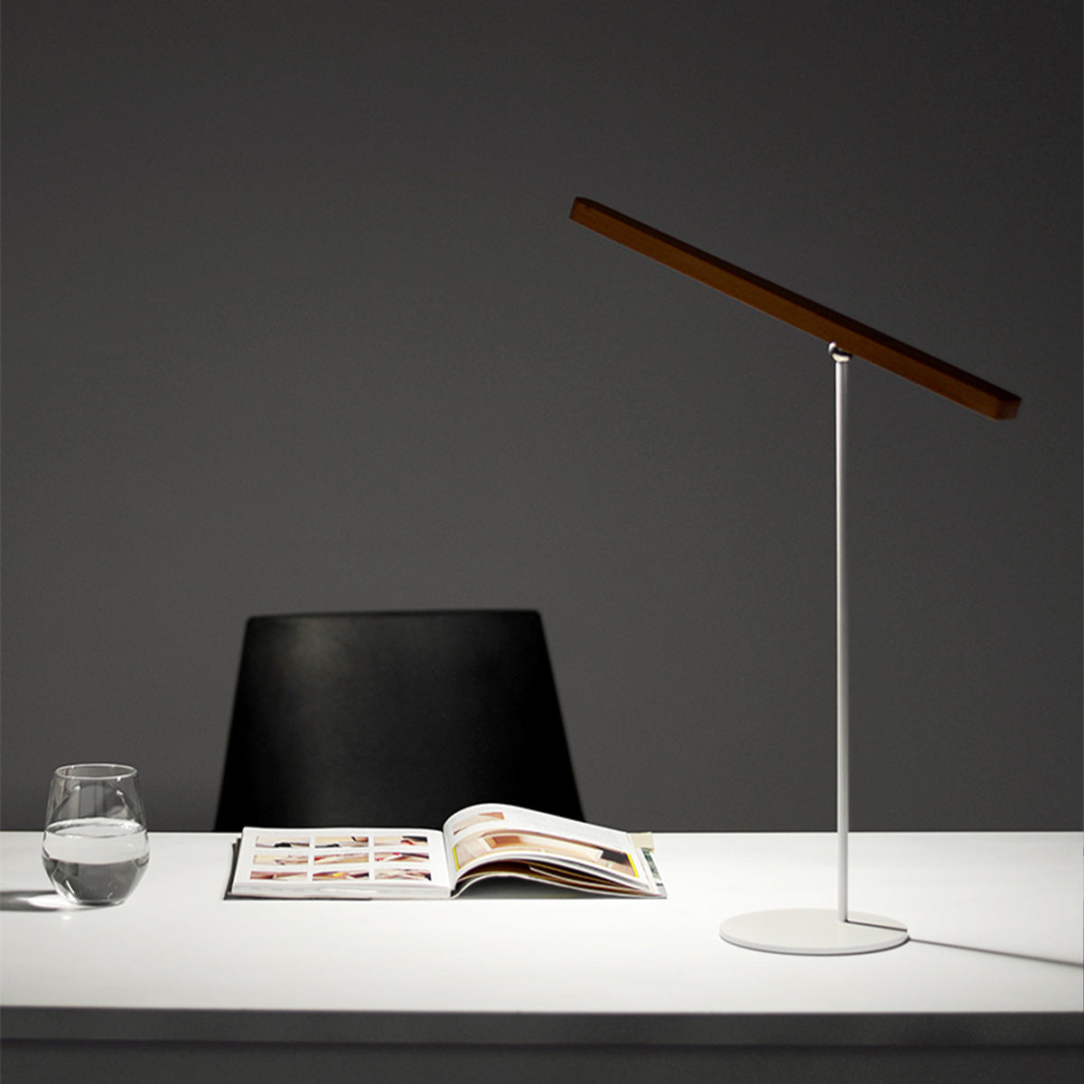 perch-solid-wood-eye-protecting-table-lamp_l_walnut_4.jpg